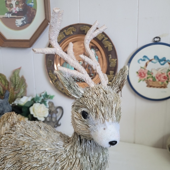 Woodland Deer Straw - Picture 3 of 13